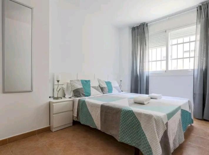 Apartamento Con Patio Y Piscina Cerca De Sevilla La Algaba Exterior photo